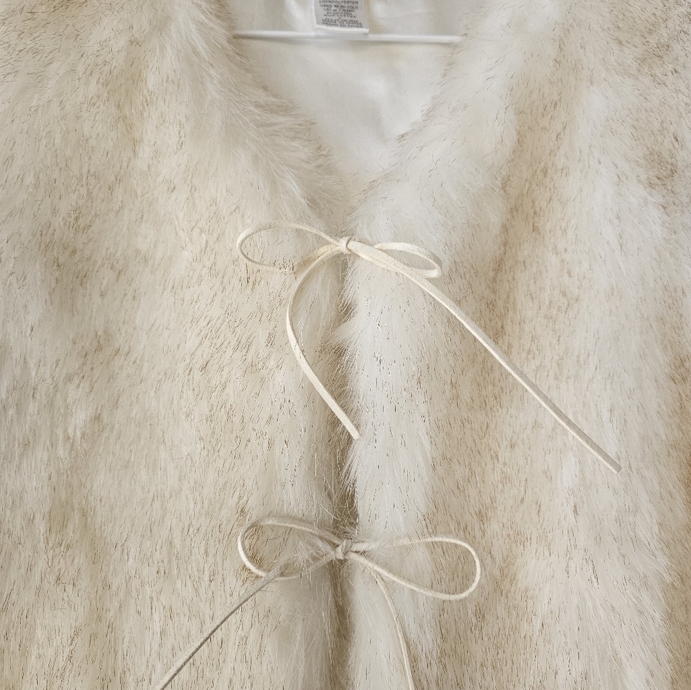 Vest - Picture 3 of 6